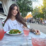 Эскорт-модель