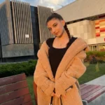 Девушка эскорт