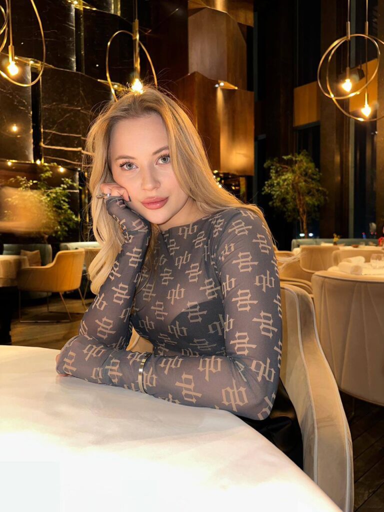 VIP эскорт в Москве